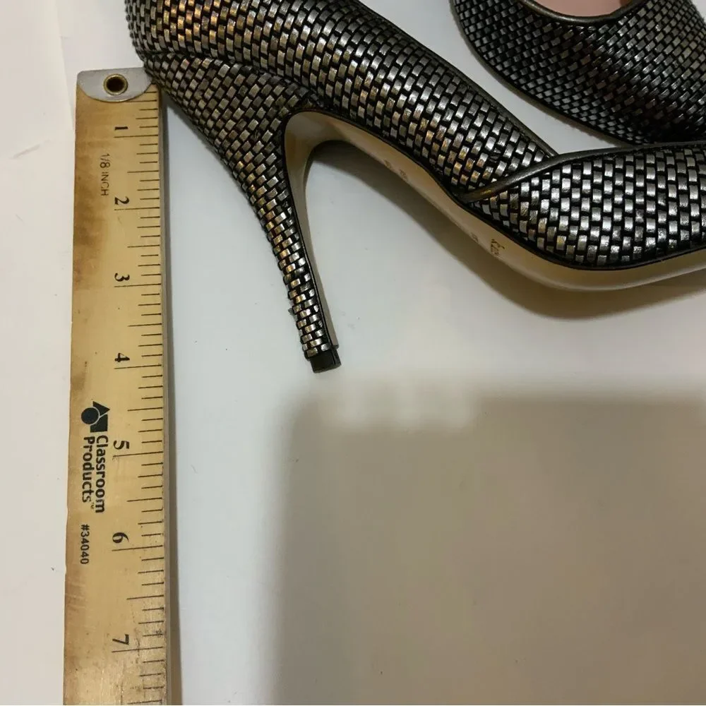 NWOB Kate Spade textured metallic woven heel 8.5 B